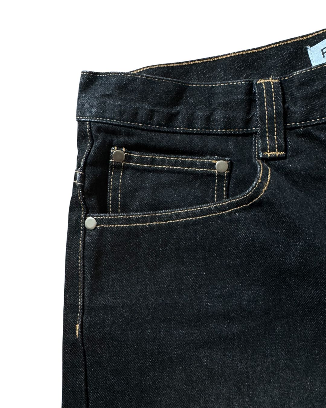 Quarter Pocket Short